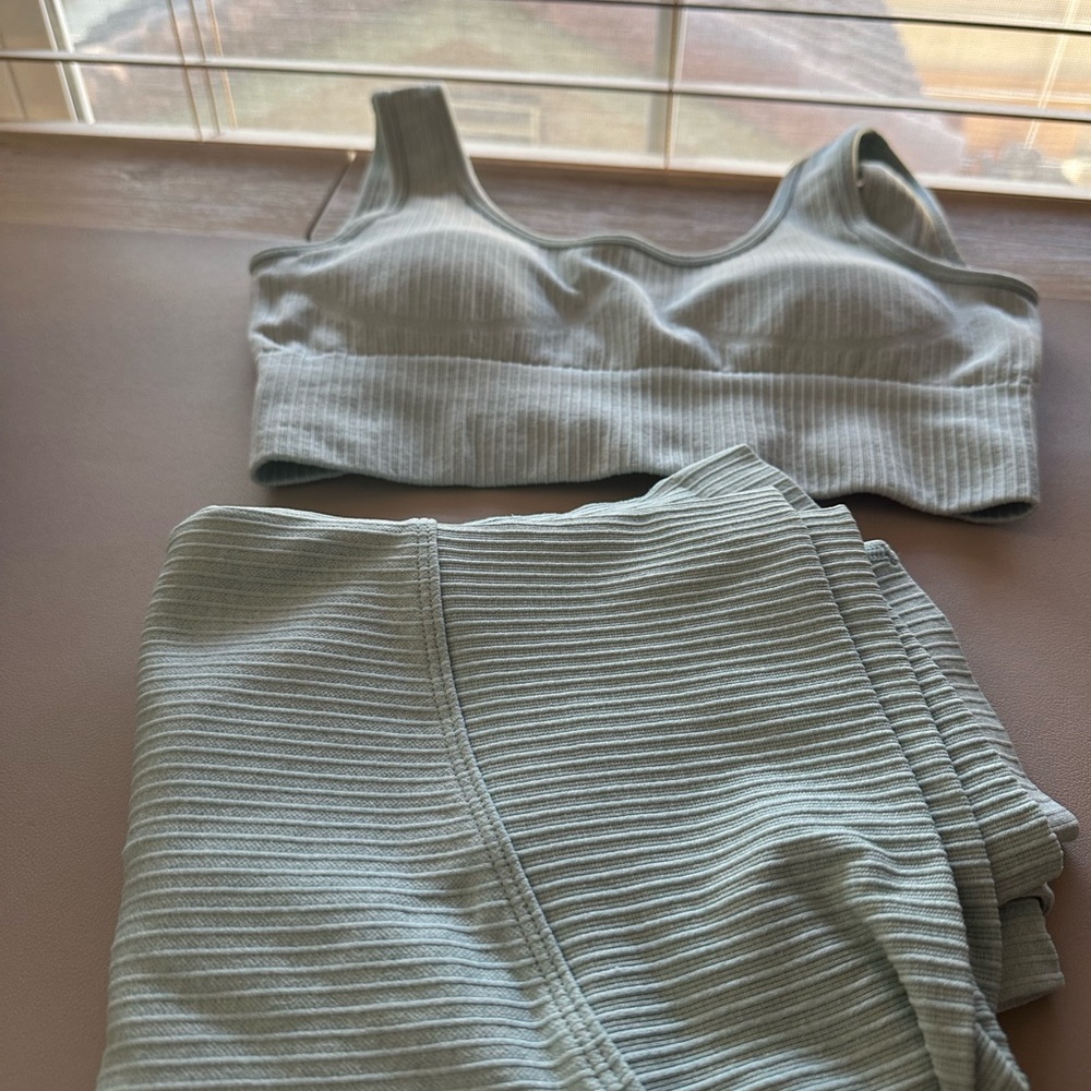 Workout set - Picture 2 of 3